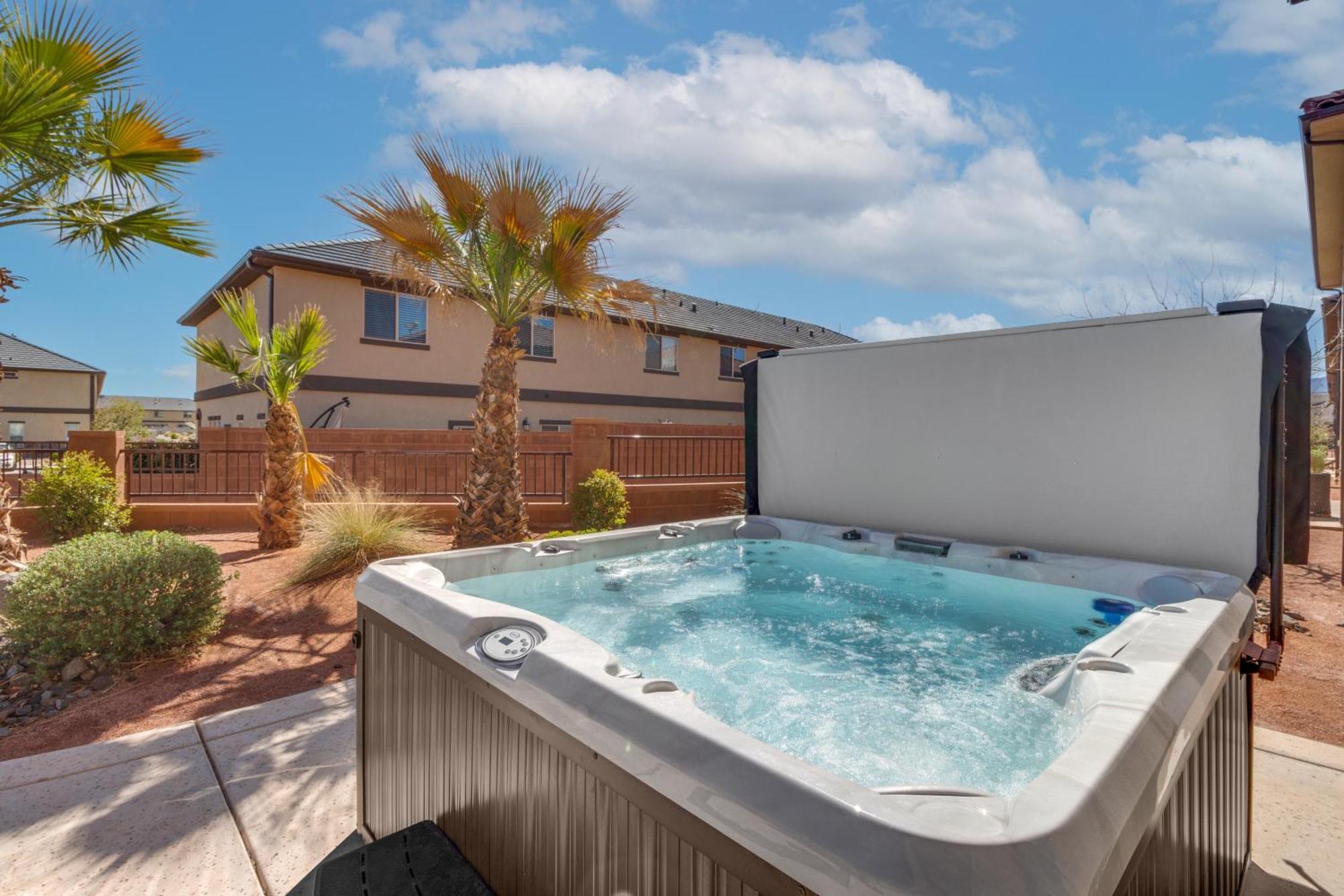 Pv 99 Private Hot Tub, Ping Pong Table, Xbox X Series And Resort Amenities Santa Clara 외부 사진